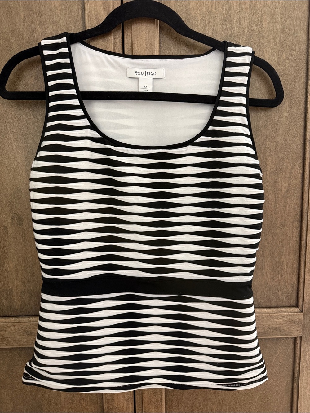 White House Black Market Black & White Striped Scoop Neck Sleeveless Blouse